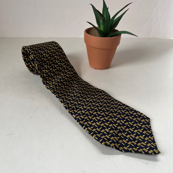 MUSEUM ARTIFACTS 100% Silk Novelty Tie Blue 58" Judge Yellow Gavel Legal - Picture 10 of 10